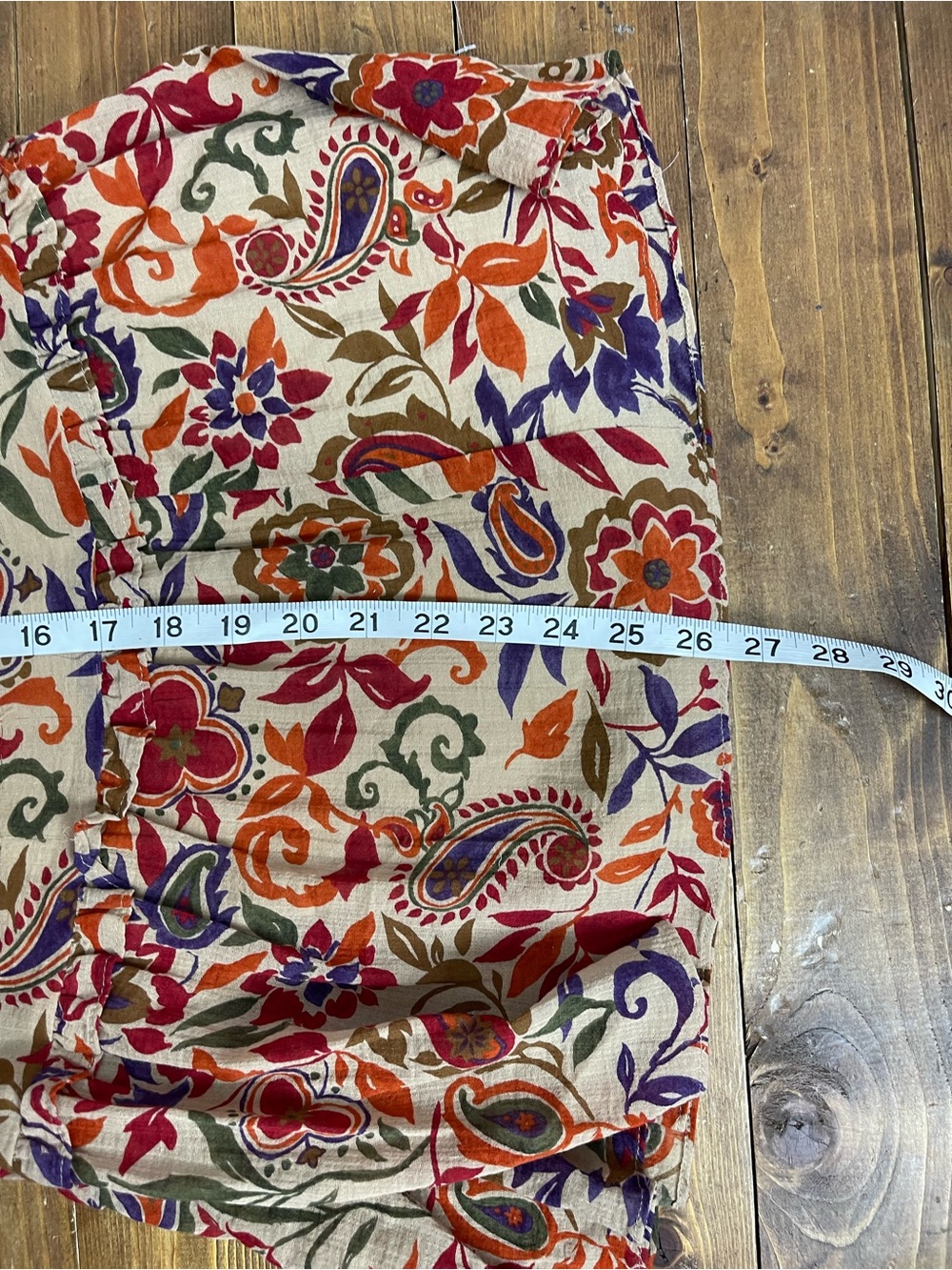 Lauren Ralph Lauren size 10 midi skirt tan and warm red paisley print - Picture 6 of 6